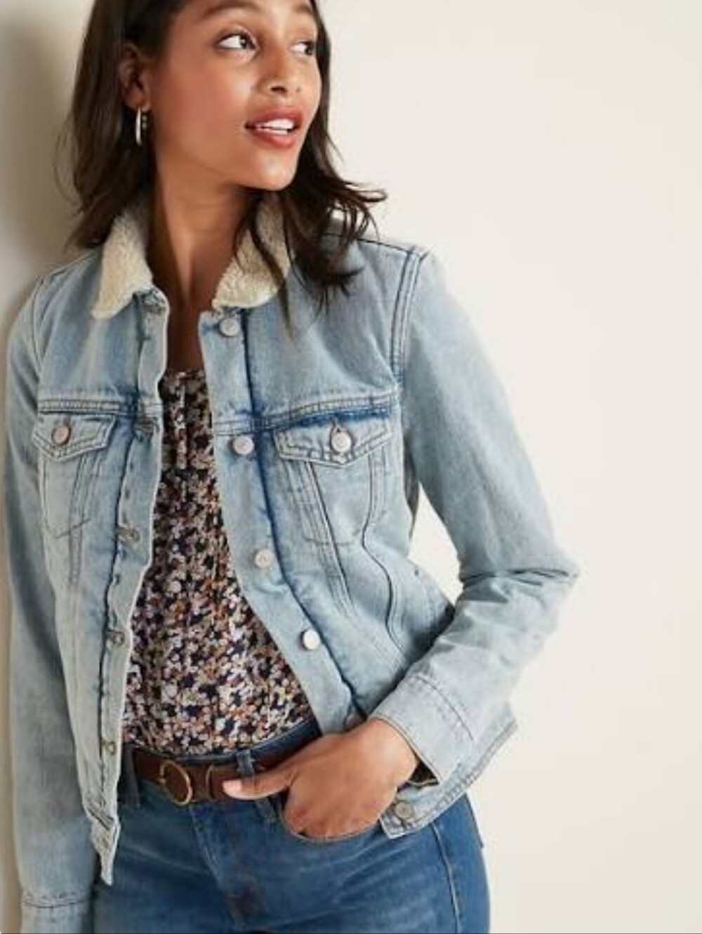 Old Navy Light Wash Sherpa Lined Denim Jacket Small